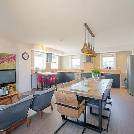 New! Eindeloos Fogadó *