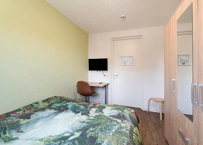 Han/Misafirhane Eindeloos In 't - North Holland *